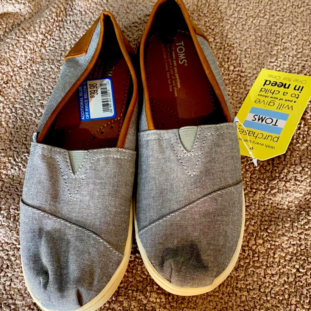 Tom’s slip on shoes